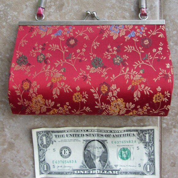 Chinoiserie Print Small 7" X 4" Red Silk Oriental Handbag - Picture 2 of 6